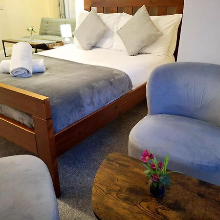 Inn By The Sea, Portsmouth - En Suite Rooms With Or Without Sea View, Onsite Ev 22Kw 포츠머스 외부 사진