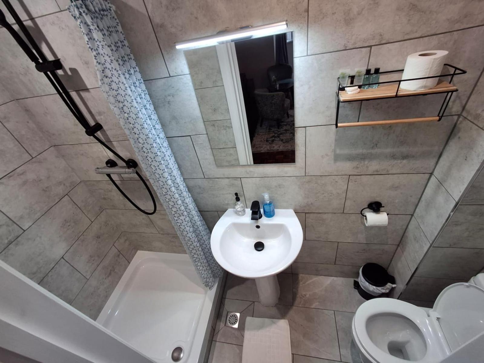 Inn By The Sea, Portsmouth - En Suite Rooms With Or Without Sea View, Onsite Ev 22Kw 포츠머스 외부 사진