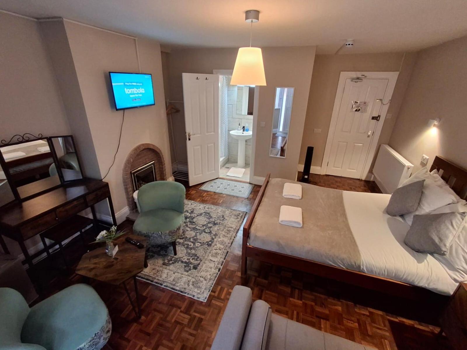 Inn By The Sea, Portsmouth - En Suite Rooms With Or Without Sea View, Onsite Ev 22Kw 포츠머스 외부 사진